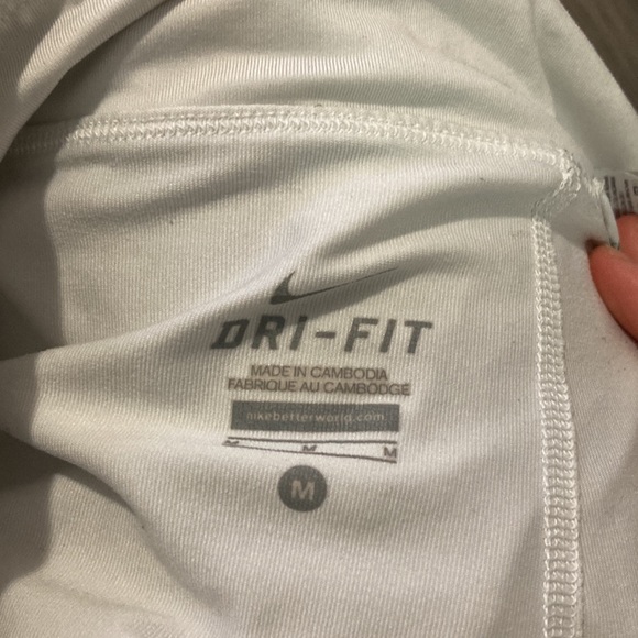 Nike tennis skirt- size M - Picture 3 of 3